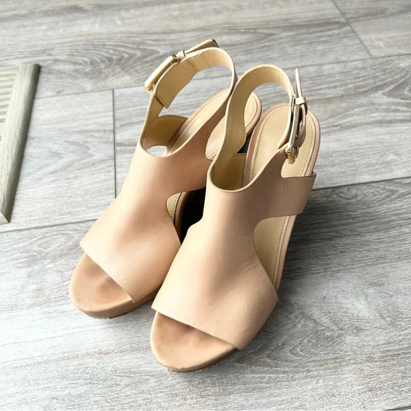 Michael Kors  Beige Leather Wedge Sandals - Picture 1 of 15